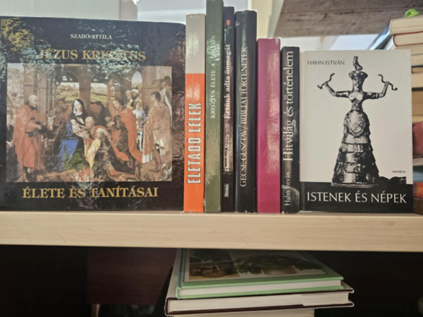 8db vall�s k�tet, K�NYVMENT� AJ�NLAT: J�zus Krisztus �lete �s tan�t�sai+ �letad� l�lek+ Krisztus �lete a F�ld�n+ �rt�nk adta �nmag�t+ Bibliai t�rt�netek+ A Mindszenty per+ Hitvil�g �s t�rt�nekem+ Istenek �s n�pek