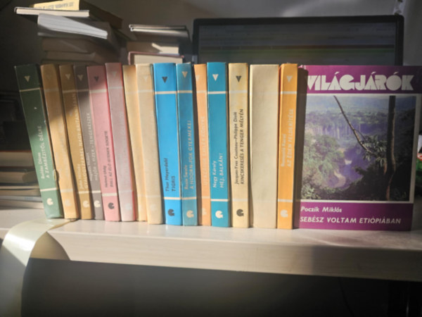 Romuald Karas, Poczik Miklós, Thor Heyerdahl, Rosie Swale, Ignácz Rózsa, Nagy Károly, Helmut Uhlig, Miloslav Stingl, John Hillaby, Hegedűs Hubert, Fehér Klára, Cousteau,Jacques-Diolé,Philipe - 16db Világjárók, KÖNYVMENTŐ AJÁNLAT: Kincskeresés a tenger mélyén+ Az éden felderítése+ Sebész voltam Etiópiában+ Tigris+ A Hoorn-fok gyermekei+ Utazások emlékkönyve+ Hej Balkán+ Bali az élő istenek szigete+ Tutajjal a Csendes-ó