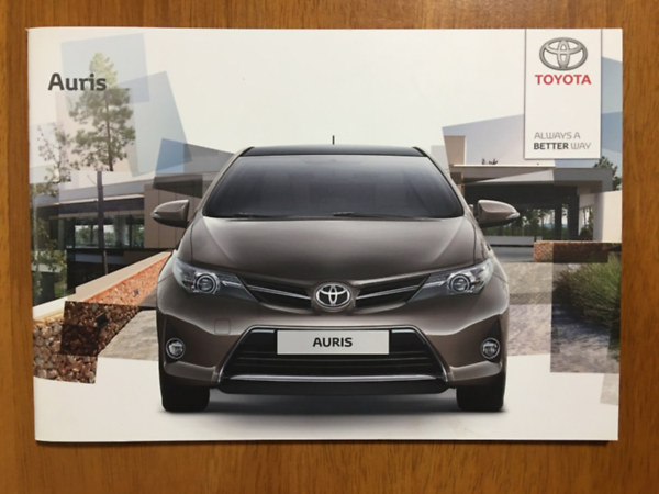 Toyota Auris prospektus (2012)