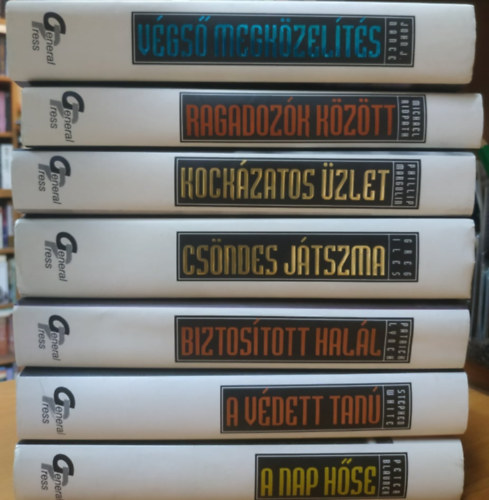 7 ktet Vilgsikerek: A nap hse; A vdett tan; Biztostott hall; Csndes jtszma; Kockzatos zlet; Ragadozk kztt; Vgs megkzelts