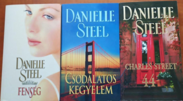 Danille Steel - 3db Danielle Steel knyvcsomag: Charles Street 44,Csodlatos kegyelem,Fensg