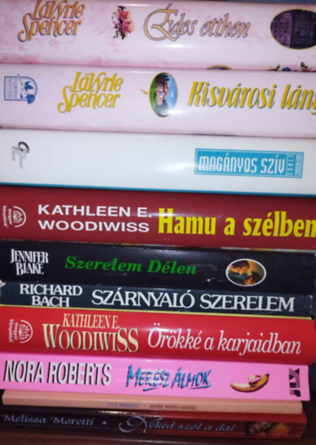 10 db-os romantikus knyvcsomag: des othon, Kisvrosi lny, Magnyos szv, Hamu a szlben, Szerelem Dlen, Szrnyal szerelem, rkk a karjaidban, Mersz lmok, Akinek minden sikerlt, Neked szl a dal