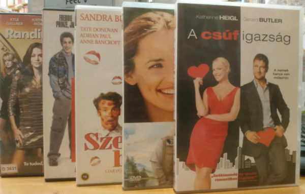 5 db romantikus film: A cs�f igazs�g; Kett�t tal�lhatsz; Szerelmi b�jital; Pasik �s csajok; Randi�gyn�ks�g (5 DVD)