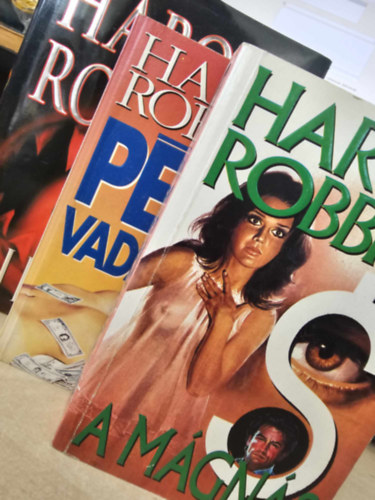 3 db Harold Robbins egytt: A mgns, Pnzvadszok, Piranyk