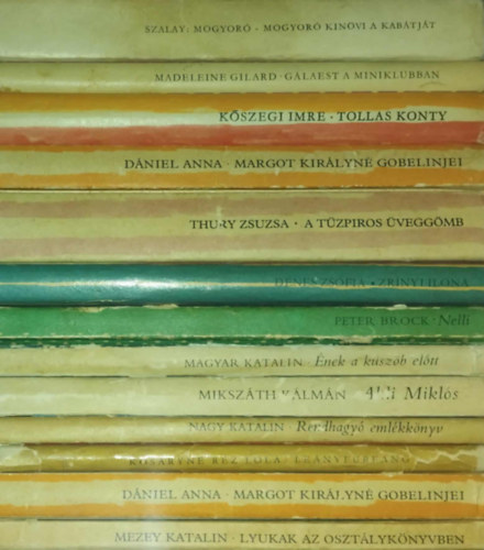 12 db Pttys knyv: Lyukak az osztlyknyvben - Margot kirlyn gobelinjei - Lenyfurfang - Rendhagy emlkknyv - Akli Mikls - nek a kszb eltt - Nelli - Zrnyi Ilona - A tzpiros veggmb - Tollas konty - Glaest a miniklu