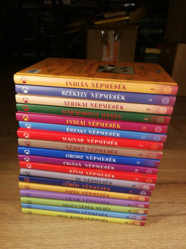 Npek mesi sorozat, 1-18.