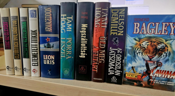 10db krimi, KNYVMENT AJNLAT: Harc az letrt+ Eltntnek nyilvntva+ Rzsa az ldozatnak+ Eltemetett titkok+ Armageddon+ Porr leszel+ Megszllottsg+ ld meg a futrt+ Lavina+ Az oroszln jtszmja