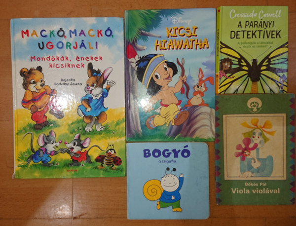 5 kedves gyerekknyv a legkisebbeknek: A parnyi detektvek, Bogy, acsigafi, Viola Violval, KIcsi Hiawatha, Mack, mack, ugorjl!