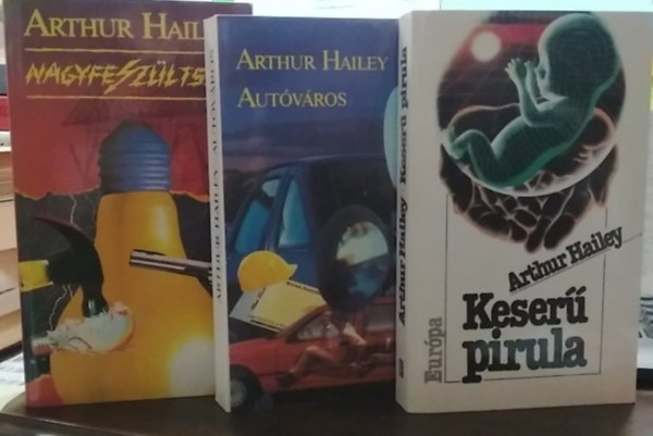 3 db A. Haley m�, krimi: Keser� pirula+ Aut�v�ros+ Nagyfesz�lts�g