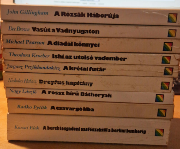 9db Sz�v�rv�ny k�nyv.