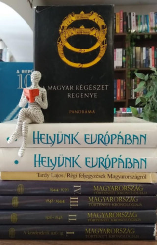 4 m nyolc ktetben, KNYVMENT AJNLAT, magyar trtnelem: Magyarorszg trtneti kronolgija I-IV. +Rgi feljegyzsek Magyarorszgrl +Helynk Eurpban I-II. +A magyar rgszet regnye