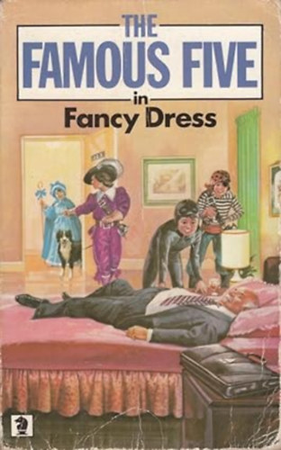 A. Bell  (Translator) by Claude Voilier (Author) - The Famous Five in Fancy Dress