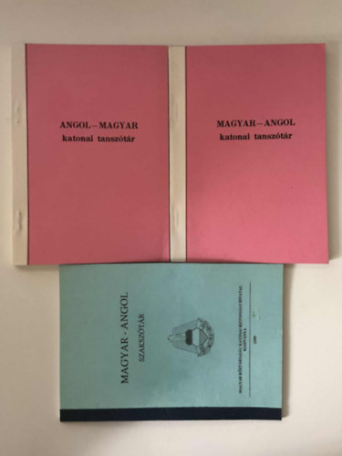 Angol-Magyar katonai tansz�t�r + Magyar-Angol katonai tansz�t�r + Magyar-Angol szaksz�t�r