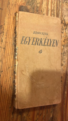 Egy erk�lyen