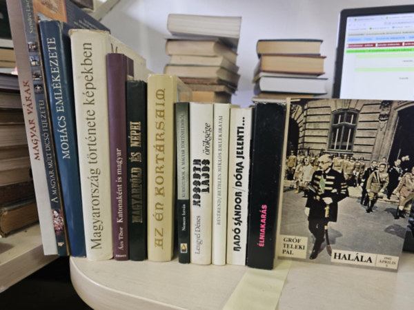 13db magyar t�rt�nelem, K�NYVMENT� AJ�NLAT: Magyar v�rak+ A magyar m�lt dics� fejezetei+ Magyarorsz�g t�rt�nete k�pekben+ Katonak�nt is magyar+ Magyarf�ld �s n�pei+ Az �n kort�rsaim+ Kuri�zumok a magyar t�rt�nelemb�l+ Kossuth La