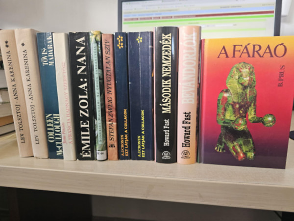 9 db vil�girodalom 12 k�tetben, K�NYVMENT� AJ�NLAT: A f�ra�+ Bev�ndorl�k+ M�sodik nemzed�k+ Nyugtalan sz�v+ Az �rd�g sarkanty�ja+ Nana+ A francia hadnagy szeret�je+ T�vismadarak+ Anna Karenina I-II