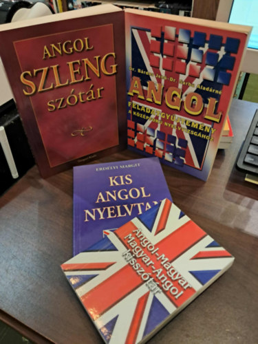 4 db-os angol nyelvknyv KNYVMENT AJNLAT: Angol szleng sztr, Angol feladatgyjtemny a kzpfok nyelvvizsghoz, Kis angol nyelvtan, Angol-magyar magyar-angol kissztr