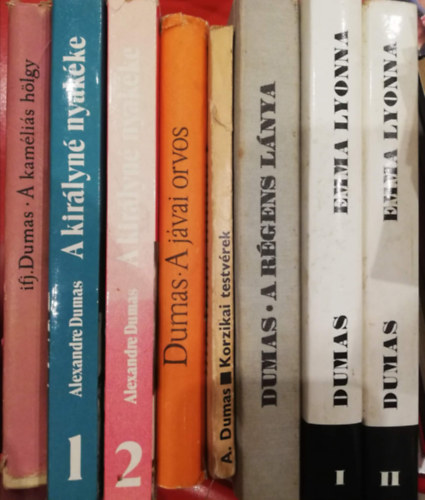 Alexandre Dumas 8 k�tet (A kam�li�s h�lgy A kir�lyn� nyak�ke 1-2 A j�vai orvos A r�gens l�nya Emma Lyonna 1-2 Korzikai testv�rek)
