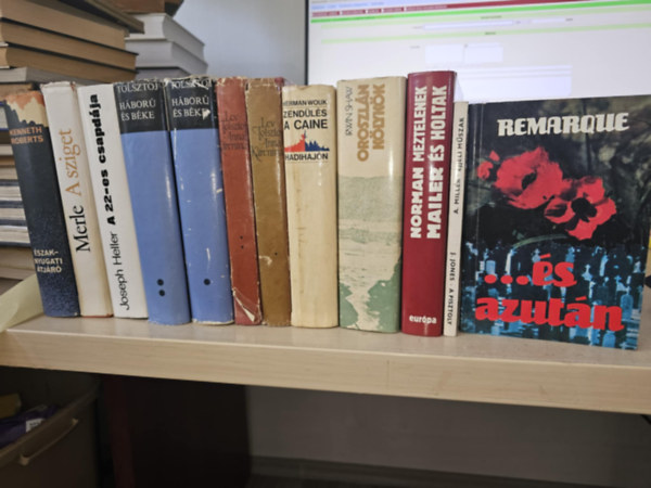 10db vilgirodalom, KNYVMENT AJNLAT: Meztelenek s holtak+ Oroszlnklykk+ Zendls a Caine hadihajn+ Anna Karenina I-II+ Hbor s bke I-II+ A 22-es csapdja+ A sziget+ szak-Nyugati tjr+ jjeli mszal- A pisztoly+ ...