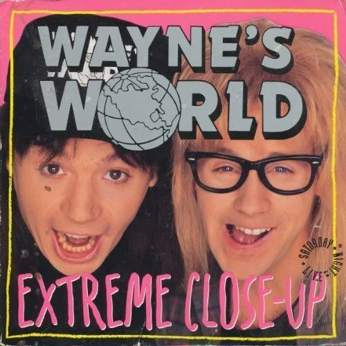 Wayne's World: Extreme Close Up ("Wayne vil�ga: Extr�m k�zelr�l" angol nyelven)
