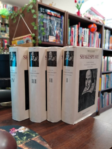 Shakespeare �sszes dr�m�i I-IV.