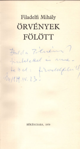 �rv�nyek f�l�tt