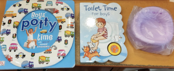 Brimax Publishing, Dawn Sirett, Holli Conger  (illus.) Melissa Webb (illus.) - Boys' Potty time (fedlapon felhajthat vc lke imitci) + Toilet Time for Boys (hangkelt eszkzzel) + manyag baba vc jtk